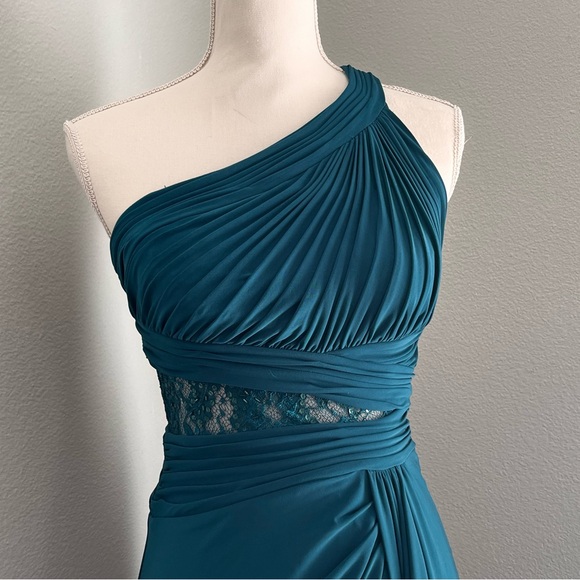 AIDAN MATTOX WOMENS GOWN, GREEN, ONE SHOULDER, size 0 - Picture 1 of 11